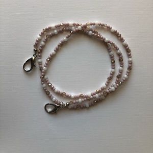 Beaded face mask lanyard